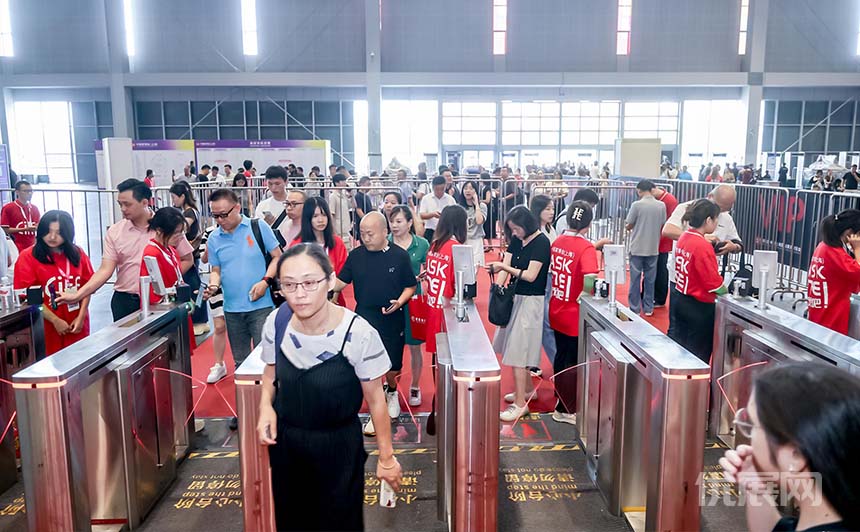 中国(广州/上海)国际家具博览会现场图片